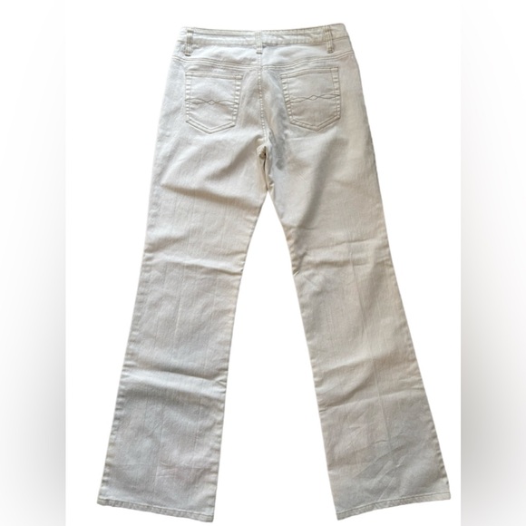 Cabi White Bootcut Jeans Size 8 Stretch Denim - Picture 2 of 7